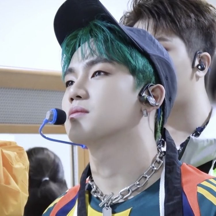snwoeviI's tweet photo. será que hyunsuk está viviendo su primera vida? 🥺
@treasuremembers https://t.co/etuOYJHonS