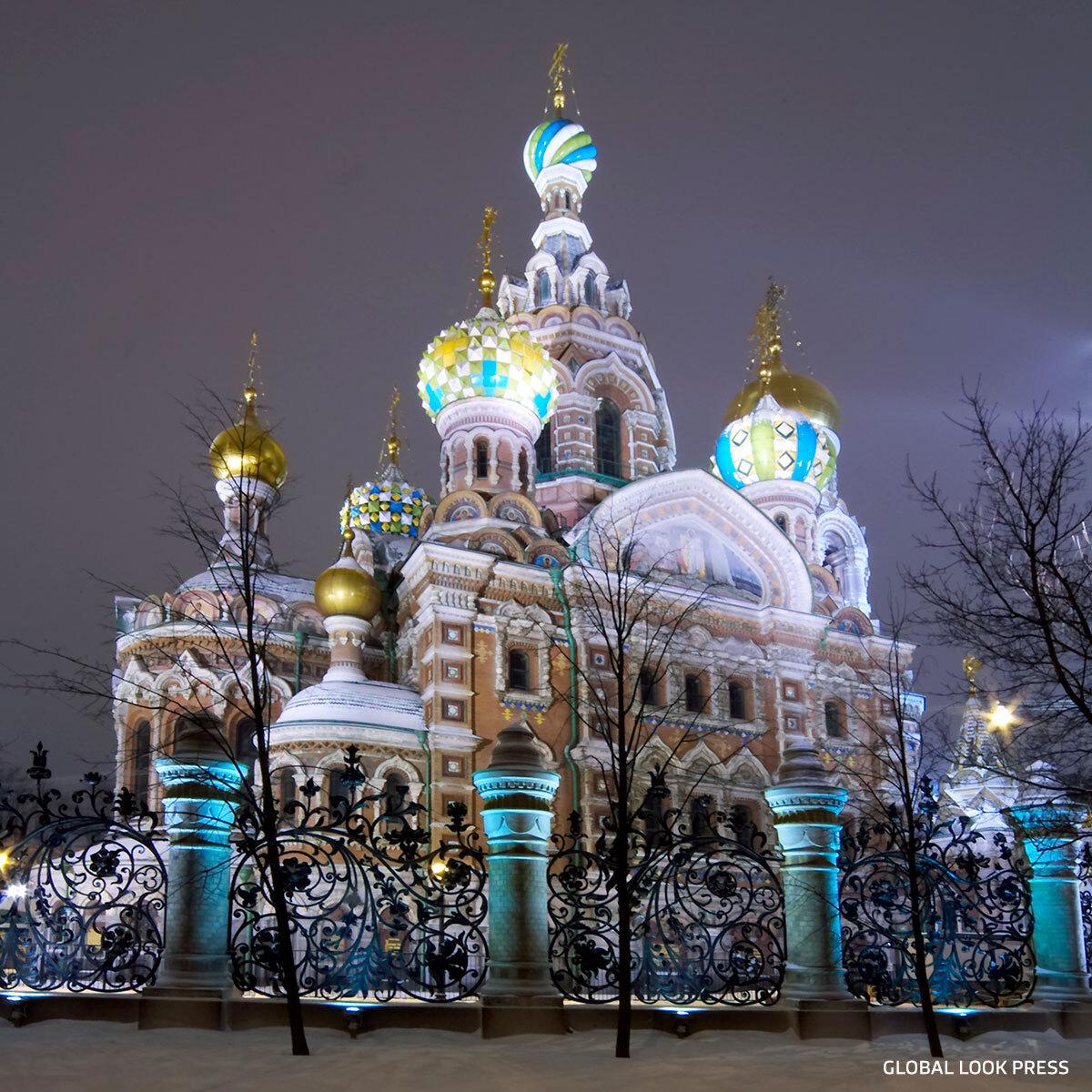 Спас на крови зимой в санкт петербурге