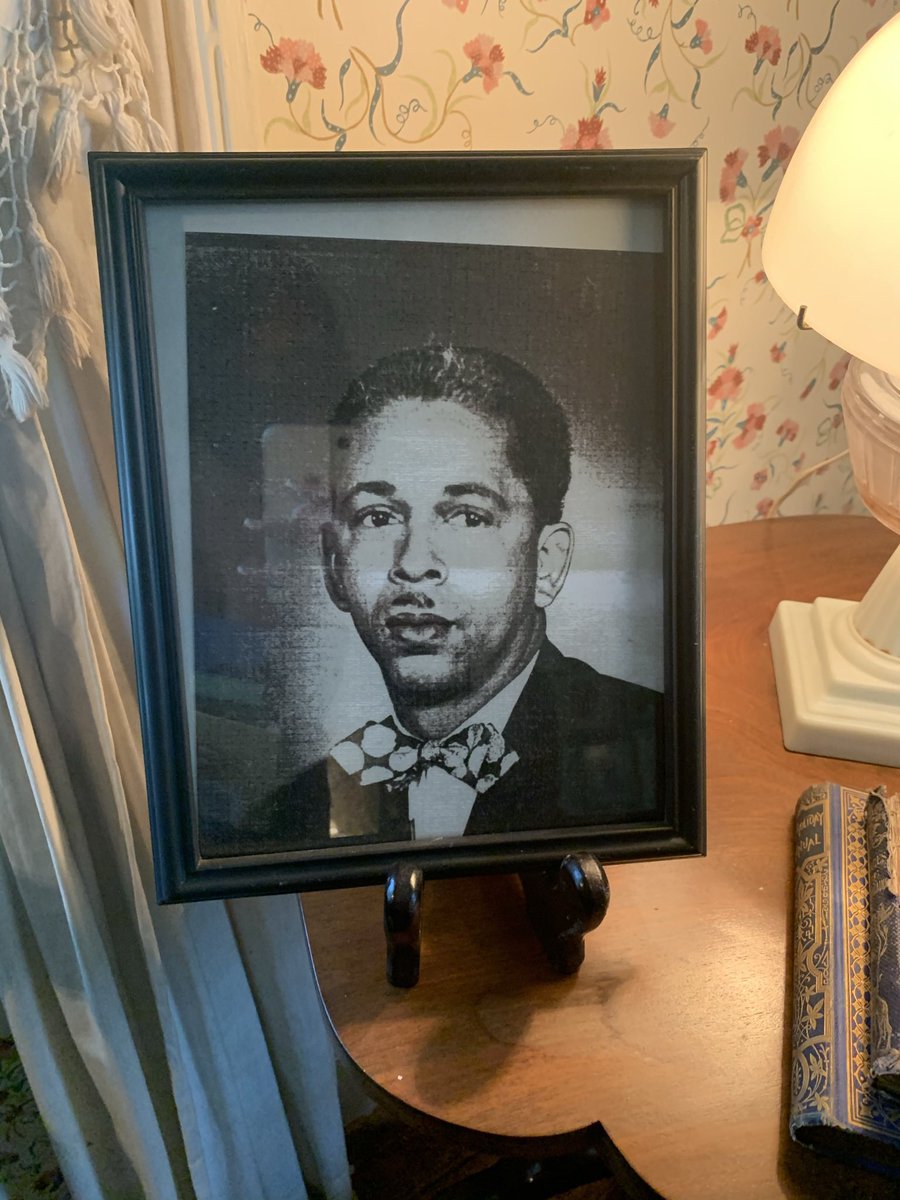 MinneishaP's tweet photo. This is an amazing image of Denniston’s(one of the owner) chauffeur who actually stayed in the barracks behind the home. #AFRusa20 https://t.co/Hwt3OmQiZR