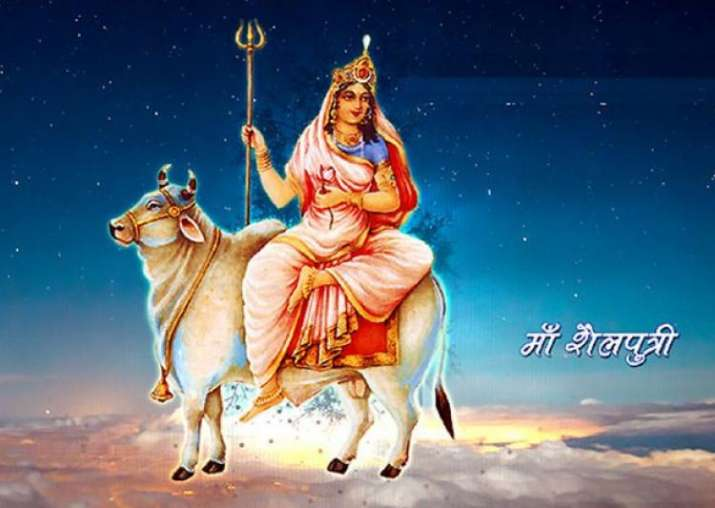 Day 1: Shailaputri The daughter of the mountain! Shailaputri, as Parvati, is the daughter of the Parvata Raja!
