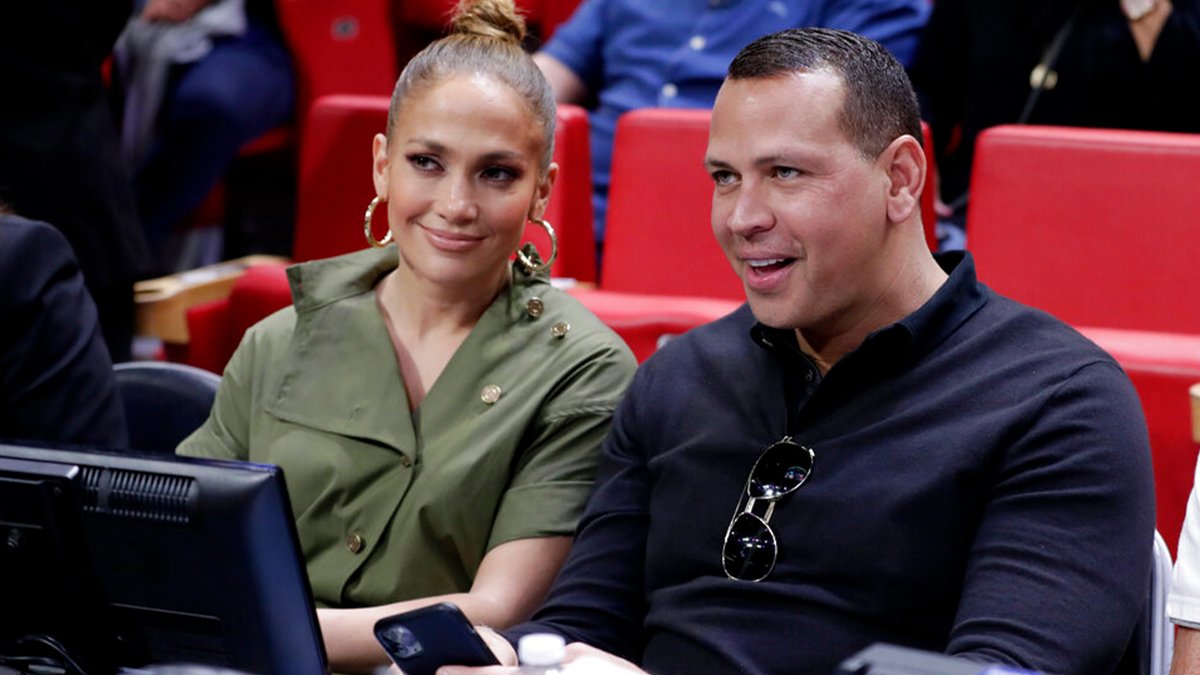 WFLA's tweet photo. Jennifer Lopez, Alex Rodriguez endorse Joe Biden ahead of 2020 election https://t.co/Kiy3qXCQ8n https://t.co/avMtsFiAKh