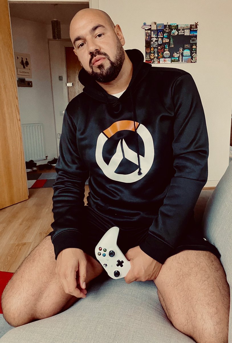 Ymanuel_R's tweet photo. Do You Wanna Play?
🏳️🌈 🧸 🎮 ❤️
(Mercy Im Bereitschaftsdienst)
@OverwatchEU @PlayOverwatch @YouTubeGaming @YouTube #twitchstreamer @londongaymers @xboxuk #gaymer #gaming #noob #Overwatch #gamer #MercyMain #sundayvibes #joinme #gamertobe #OW https://t.co/kv7qDJ4Y5D
