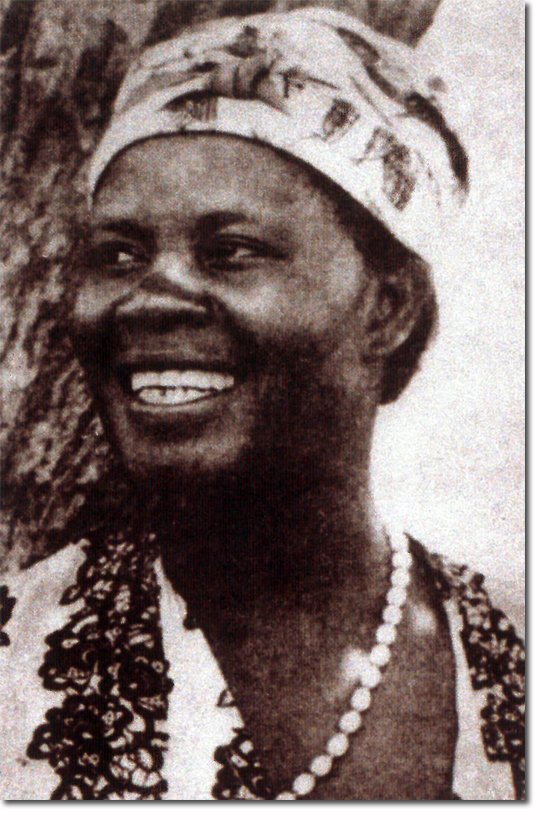 t2/ Alice Mulenga Lubusha was born in Kasomo in 1919. She became known as "Lenshina ", a vernacular version of "regina" [= queen]