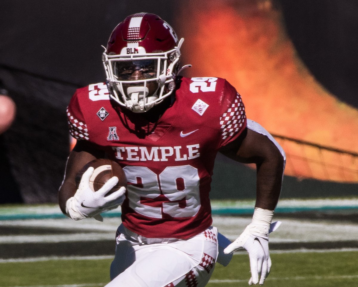 JSGarbRPh's tweet image. It is always in the eyes 
@0Breadwinna @MACK_IT_OUT @TayvonRuley