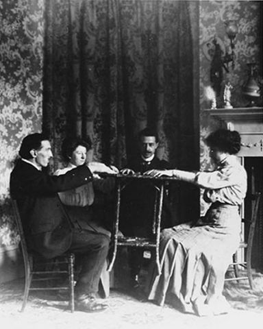  Spiritualism in the Victorian/Edwardian era: A THREAD 