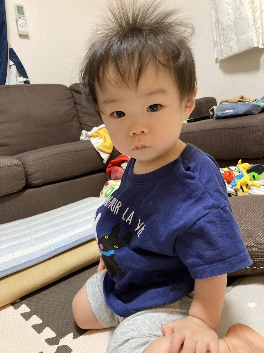 5118_k's tweet photo. めっちゃ遅なったけど、息子の1歳誕生日🎂
元気に育ってくれてて嬉しいわ😆
早いな〜
妻には感謝しかないな！ほとんど子育ては任せっきりやったしな😅
ホンマありがとうや☺️ https://t.co/6xAV1cA7DE