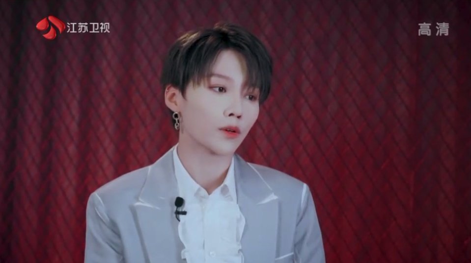 yuxinjiejie's tweet photo. Yuxin: The duet performance included many opera elements. This is quite a huge challenge to me but I still want to try to present a new work better than before.

#LiuYuxinMDKStages https://t.co/zmGxLw3yZg