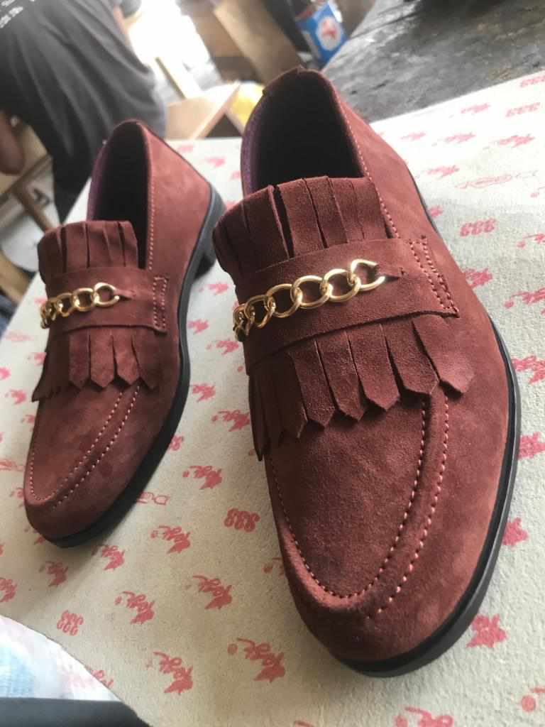 Localshoes_plug's tweet photo. I make local shoes
Nationwide delivery🇬🇭
150 cedis 
Kindly rt my hustle gimme 

Cyril
#leadershipofservice 
#leadership https://t.co/OQqZKybsDj