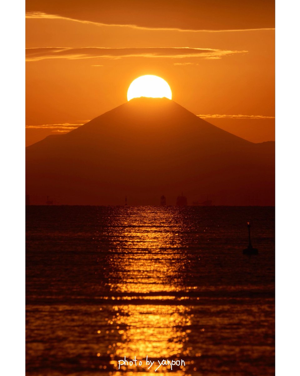 房総の絶景 Ar Twitter 千葉市 稲毛海岸 海の夕日道とダイヤモンド富士 東京湾を挟み千葉房総から見るダイヤモンド富士は絶景である Raw現像です 20201018 撮影 房総の絶景 房総 千葉 絶景 千葉市 稲毛海岸 ダイヤモンド富士 稲毛海浜公園 Https T Co