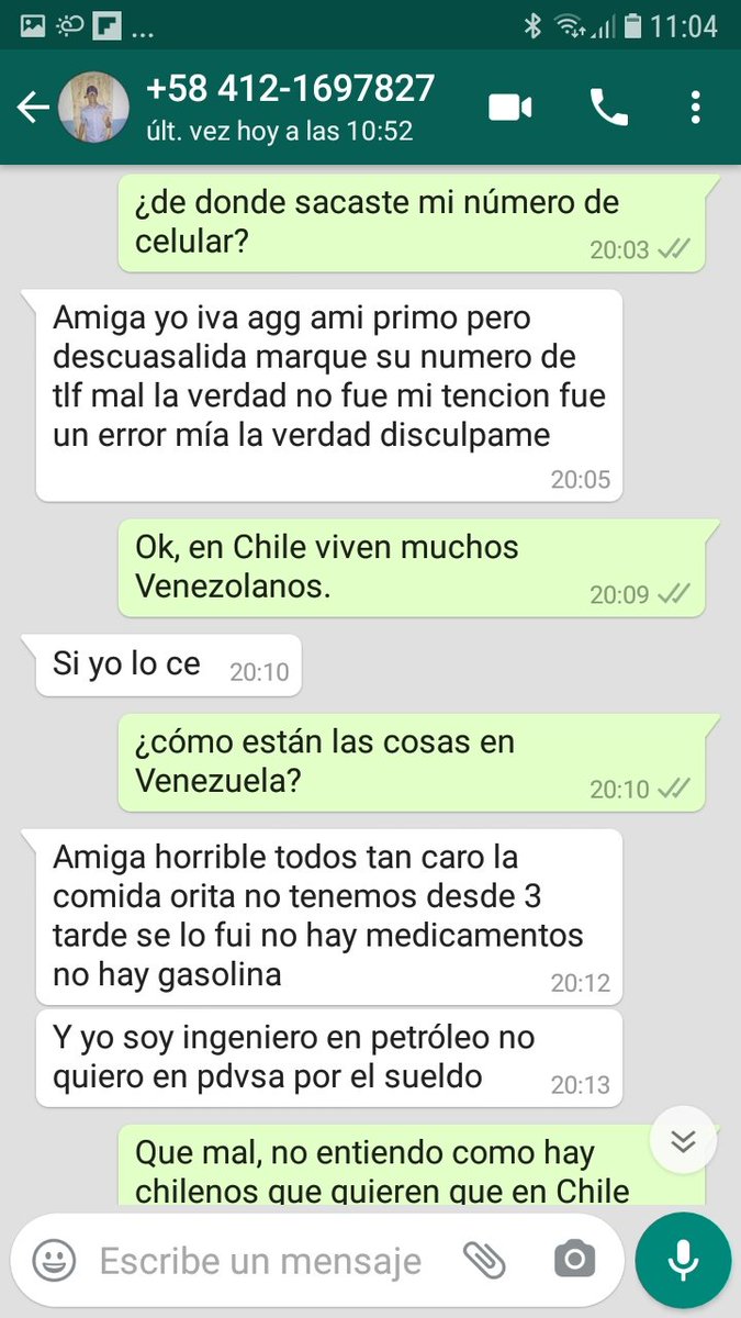 SoniaBaezaB's tweet photo. Ayer por error me escribió un Venezolano, y me contó lo que están viviendo, pasando hambre, sin combustible, sin luz y sin agua, no entiendo como en Chile algunas personas quieren tener la misma Constitución de Venezuela. Adjunto la conversación que tuvimos por watssap. https://t.co/BYbUY8hKNx