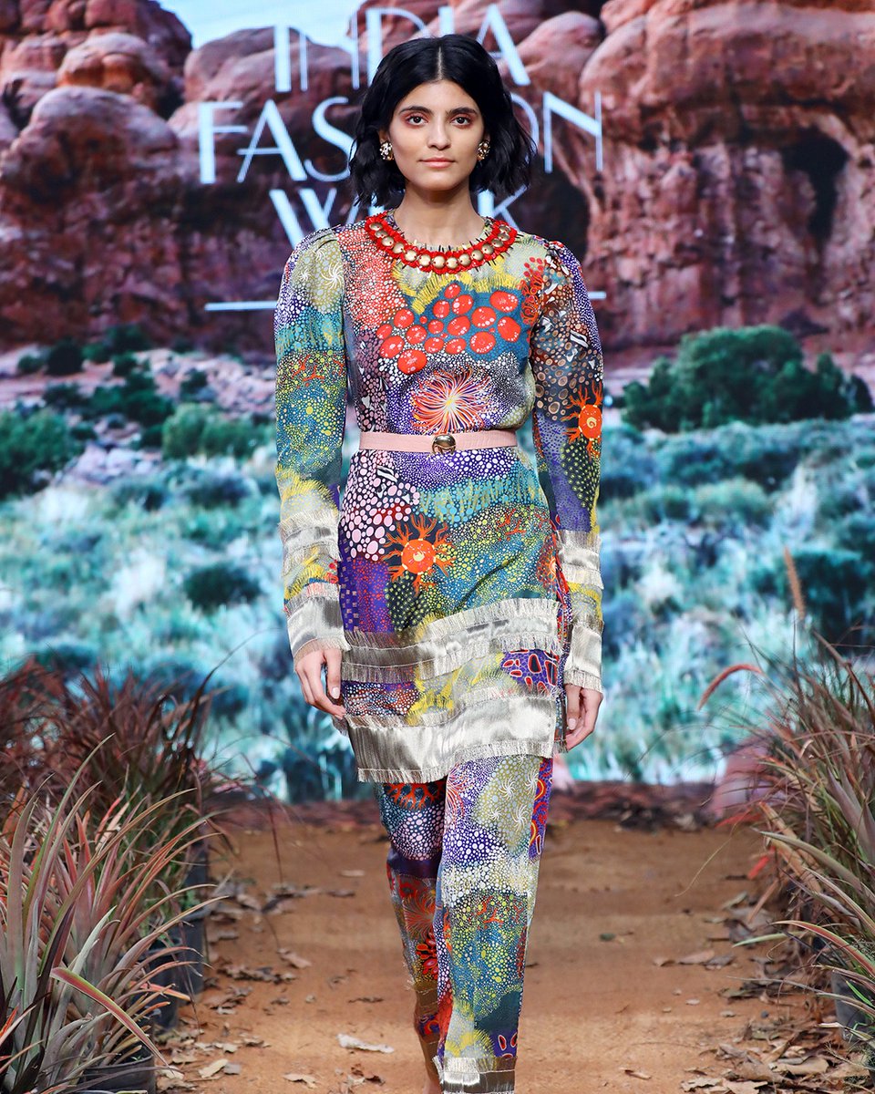 Designer duo <a href="/shivan_narresh/">SHIVAN & NARRESH</a> launched their festive collection at the first-ever phygital edition of FDCI's #LMIFWSS21
<a href="/LotusHerbals/">Lotus Herbals</a> <a href="/DLFEmporio/">DLF Emporio</a> <a href="/thechanakya_/">TheChanakya</a>

#LMIFW #FDCIGoesDigital