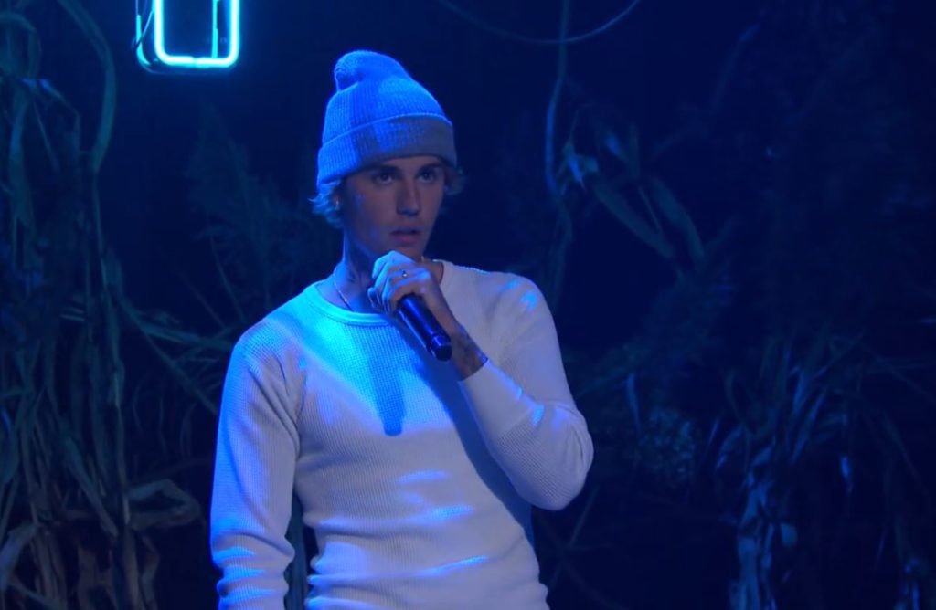 .@JustinBieber performed for the second time on #SNL this year. blbrd.cm/asSQXWg