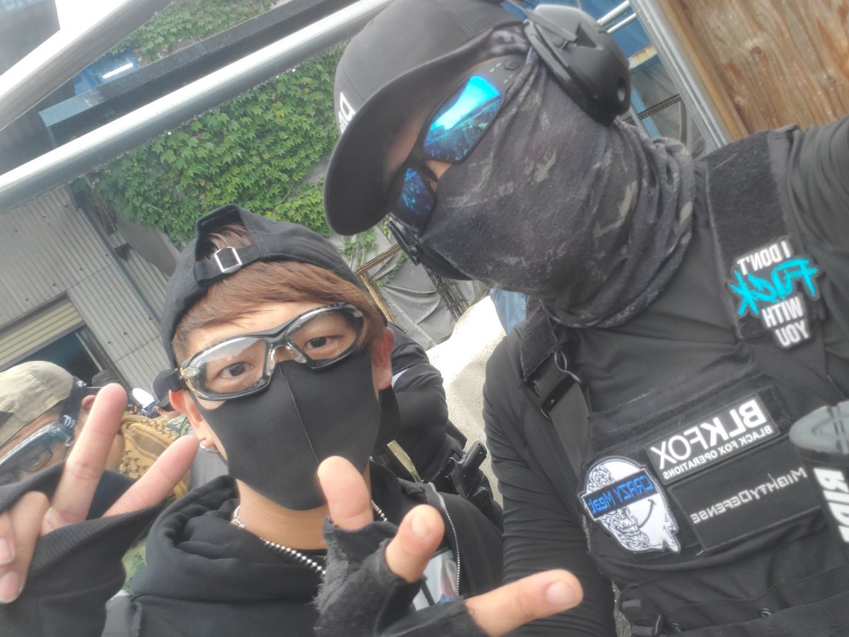 uma0525kuma's tweet photo. 久々の福崎楽しかったー。
懐かしい面々にあえたしクリーンやしみんなうますぎやし(笑)
素敵なサバゲーの場を作ってくれてピグたんありがとー
お疲れさまでした☺️
Tシャツ、販売のルートできたらまた告知しますー。
#CQBGHOST
#CQBGHORT福崎
#CRAZYMeAT
#SELFDEVOURING https://t.co/lJQYU9duVJ