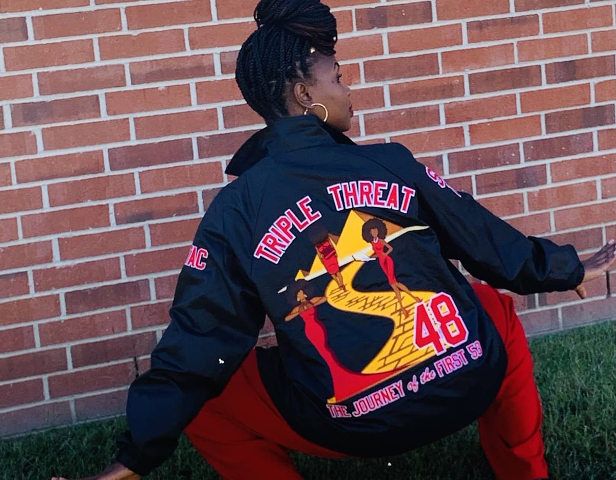 sctacDST's tweet image. IT'S HOMECOMING SEASON! In honor of #CollegiateConnection month, #THEsctac will be repping chapter 'nalia across the decades! 10/19 Initiated in the 60s-70s, 10/20 the 80s, 10/21 the 90s, 10/22 in '00-'09, 10/23 '10-present! #DST1913  #DSTHomecoming2020 #CommittedBeyondCollege