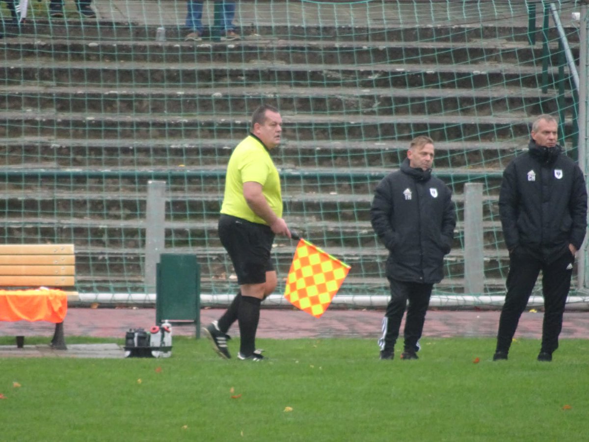 oekedortmund's tweet photo. Preussenstadion Berlin
BFC Preussen - TSV Mariendorf
Landesliga Berlin
144 Zuschauer
6 EUR
0-4
Anstoß 12 Uhr mittags.
Auch Icke Häßler auf der Trainerbank konnte die Heimniederlage nicht verhindern.
#groundhopping
#nonleague
#unsereamateure
#bfcpreussen
#groundhopper https://t.co/jb4Eki5aXG