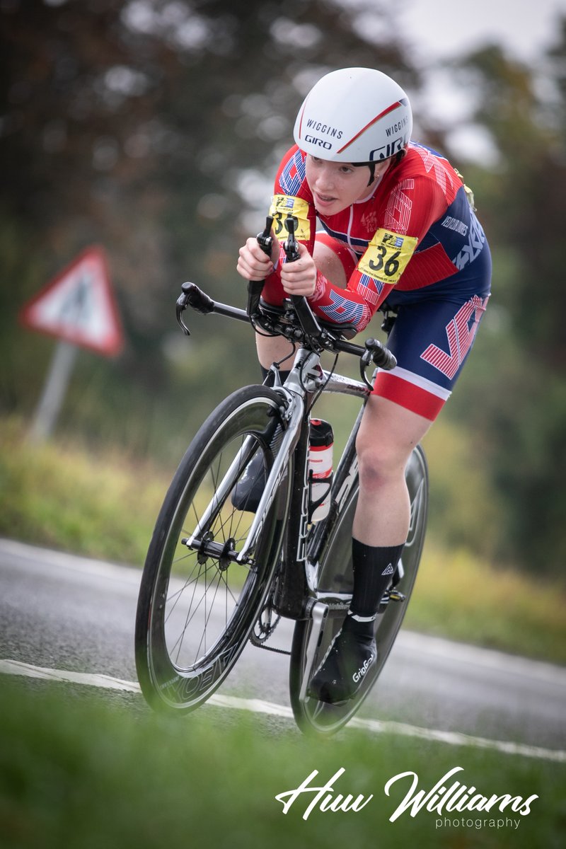 huw_williams1's tweet photo. Amazing racing by both girls today @eva_callinan just edging out @Flora_perkins03 by a mere 2 seconds (at just over an hour's race duration) to win the Junior @Cycling_T_T National Circuit Champs... https://t.co/6HQkY9mg4y