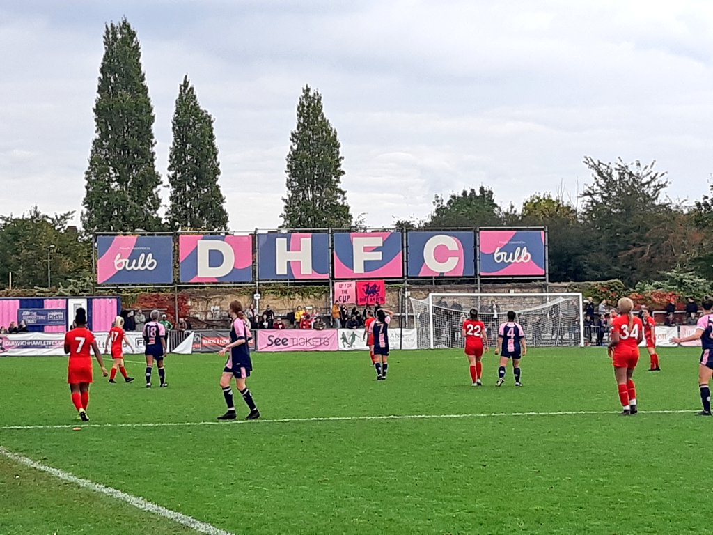 Great to actually see an #lofc team in action today.
Dulwich Hamlet 0 - 1 Leyton Orient WFC. Att: 582 at Champion Hill.
A good win for @OrientWFC and what a fantastic attendance, my biggest of the season so far - well done @dulwichhamfc_w on the organisation.
#groundhopping