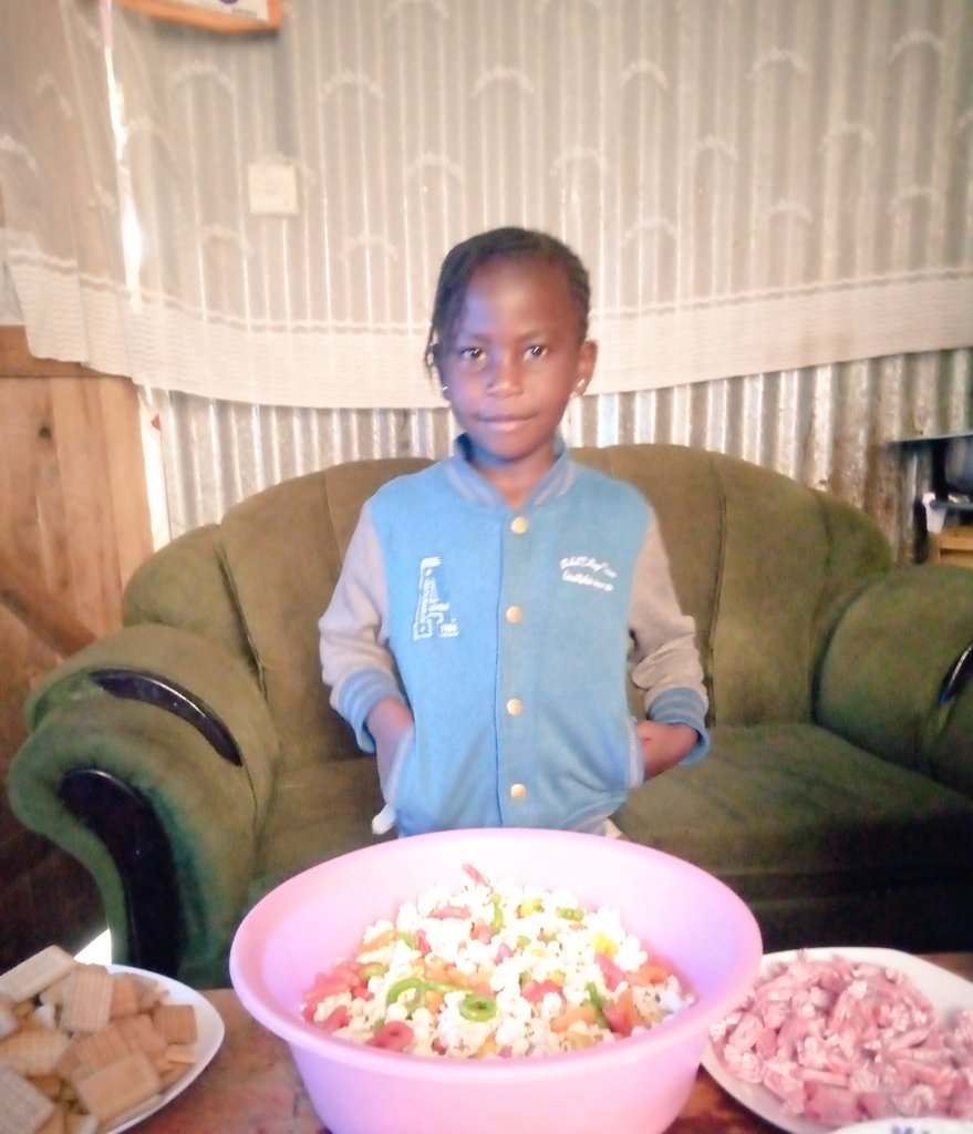 LucyGatimu3's tweet photo. we have celebrated her day in our small way. help me celebrate this girl birthday as she turned 6yrs today.#mysecondborn https://t.co/YEDtNdSGMT