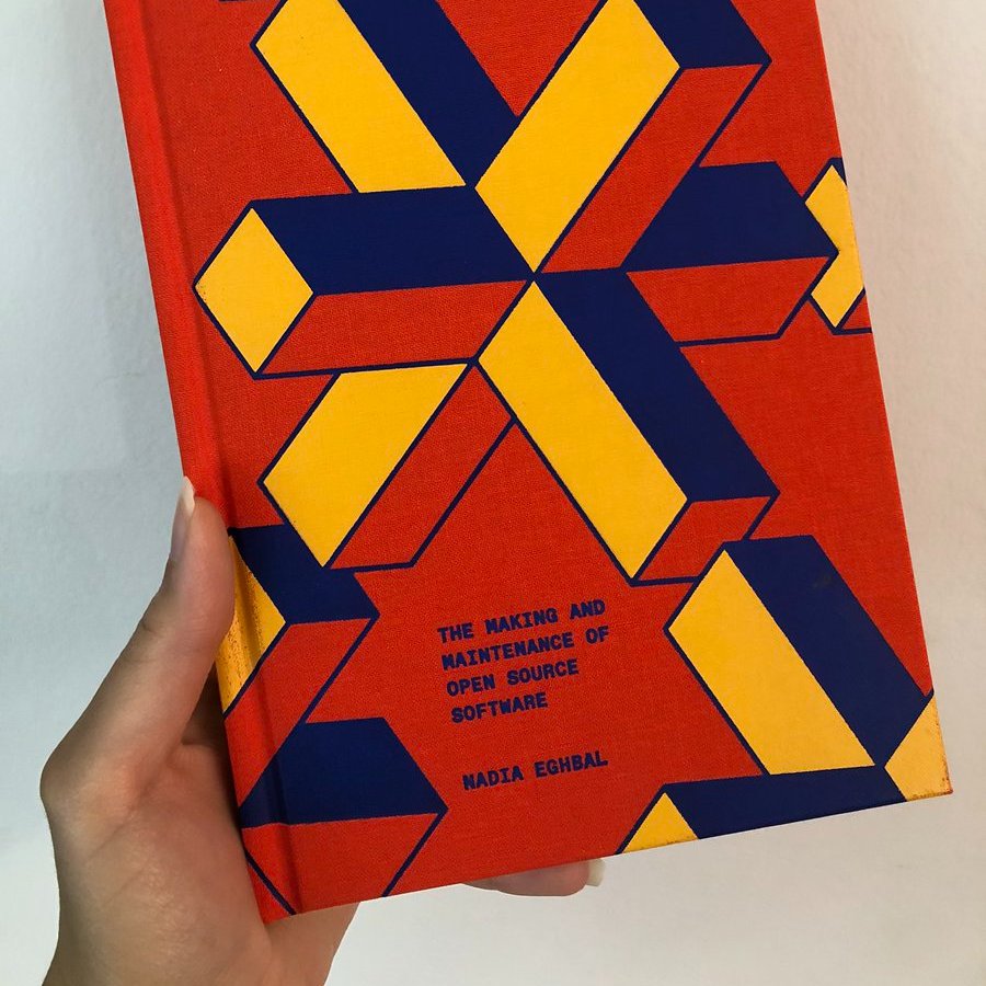 thesegunadebayo's tweet image. The more you win, the more responsibility you have, and that should trigger a thirst to get more knowledge or find areas you can improve on.

I got this book to learn how to build systems to maintain great open-source software.

OSS = 20% Code, 80% Vision &amp;amp; Processes

#ChakraUI