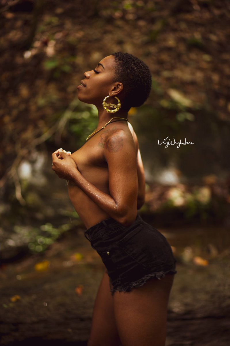 lustyviz's tweet photo. Good vibes and conversations make the best backdrop for shoots. 💪🏾💯📸
.
.
.
#atlphotographer #atlmodels #baddiesonly #bookyourshoot #atlanta #explorepage #charlottemodels #staytuned #beauty #portraitphotography #PositiveVibes https://t.co/skQhsaWP9F