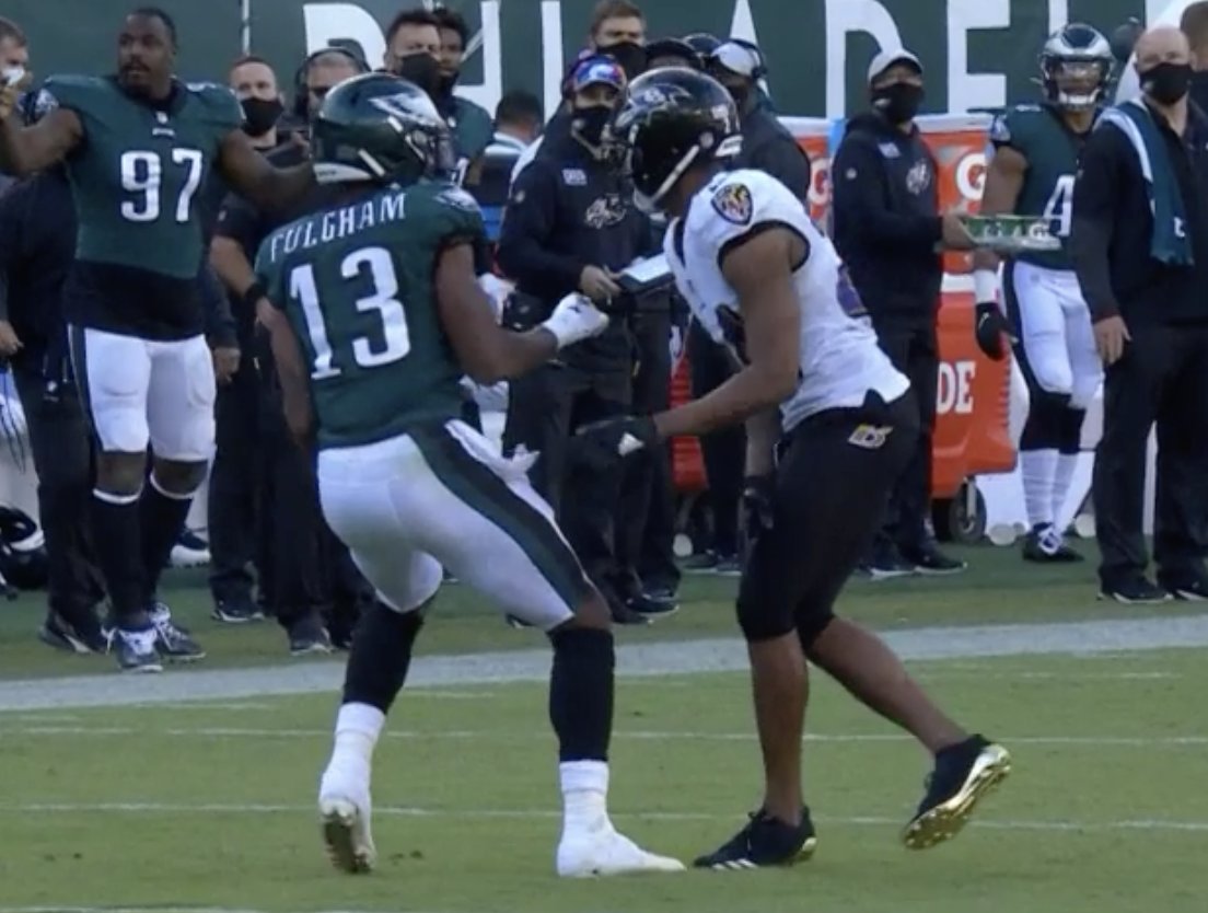Steven Ruiz On Twitter Marcus Peters Playing Sockless Love It Steven Ruiz On Twitter Marcus Peters Playing Sockless Love It