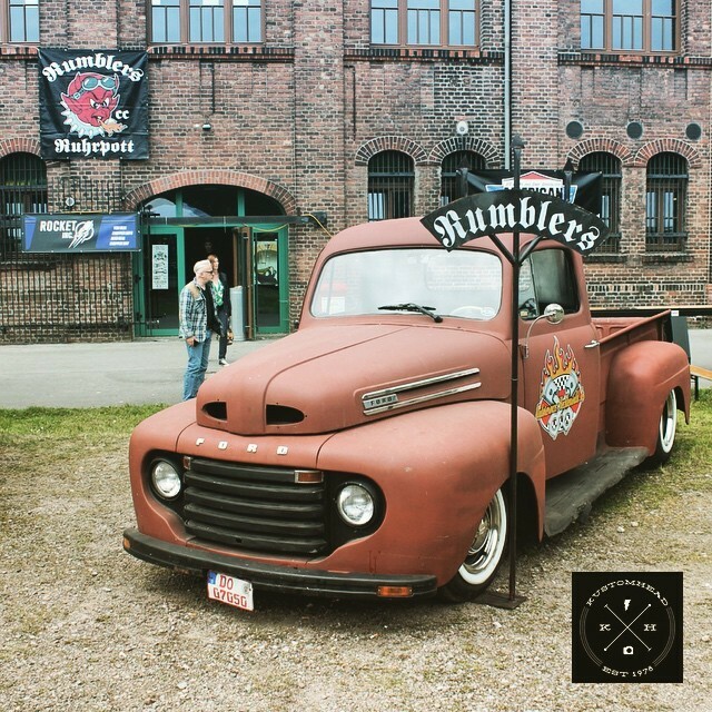 morbidrodz's tweet photo. kustomhead:
#rumblerscc #hotrod #rumblers #rumblersnation #ratrod #kustom #keepingtheridealive #chopper #bobber #rumblercitylights #driveyourshit #custom #motorcycle #rockabilly #rffr #rumblerscarclub #rumblersfamily #kustomkulture #lowriders #lowride… https://t.co/4x0OzZnDtP https://t.co/k85XfKwXXG