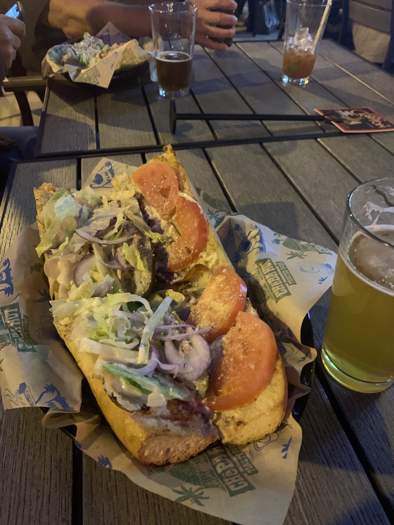 DSmereczynski's tweet photo. Hey #wickerpark, @ChebaHutSubs moved in and is amazing!!! https://t.co/mTkERR4j9j