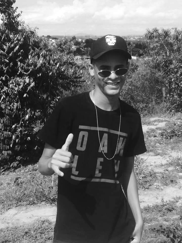 PsgMateus10's tweet photo. Sorriso lindo❤😈 https://t.co/wfB2UB7V0v