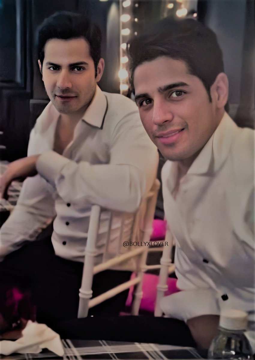 bollyxlover's tweet photo. let's celebrate 8 years of these amazing, handsome and charming men 🔥❤️
8 years have passed since I fell in love with them 😭😍 
stay blessed 💕 

[#SidharthMalhotra #VarunDhawan #studentoftheyear #soty #8YearsOfVarunDhawan #8YearsOfSidharthMalhotra #8yearsofStudentoftheyear] https://t.co/sCqWbyLwiG
