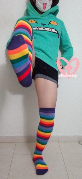 Get ready for some rainbow feets ;3 #femboy #kneesocks #kneehighs #shorts #TightBody #Feet #foot #sissybreeding