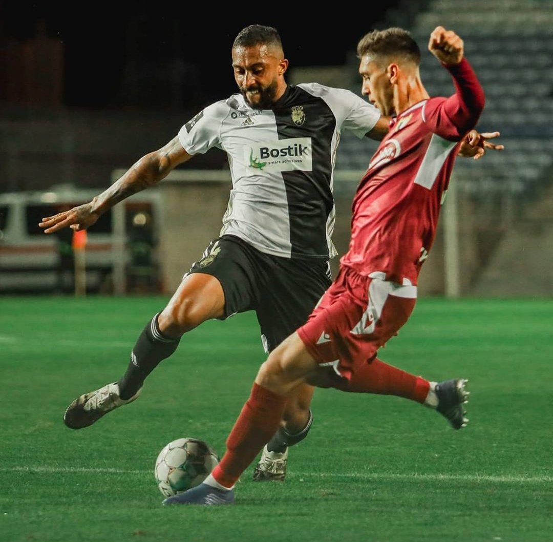 degolagolo's tweet photo. Mais cedo, tivemos um jogo muito disputado entre Farense e Famalicão em Faro.

O Farense abriu o placar aos 4 minutos com Eduardo Mancha e ampliou com César aos 25. A vitória estava encaminha até os 65 quando Rubens Lameira diminuiu de pênalti e empatou aos 73 para o Famalicão. https://t.co/UZAgkdDfKE