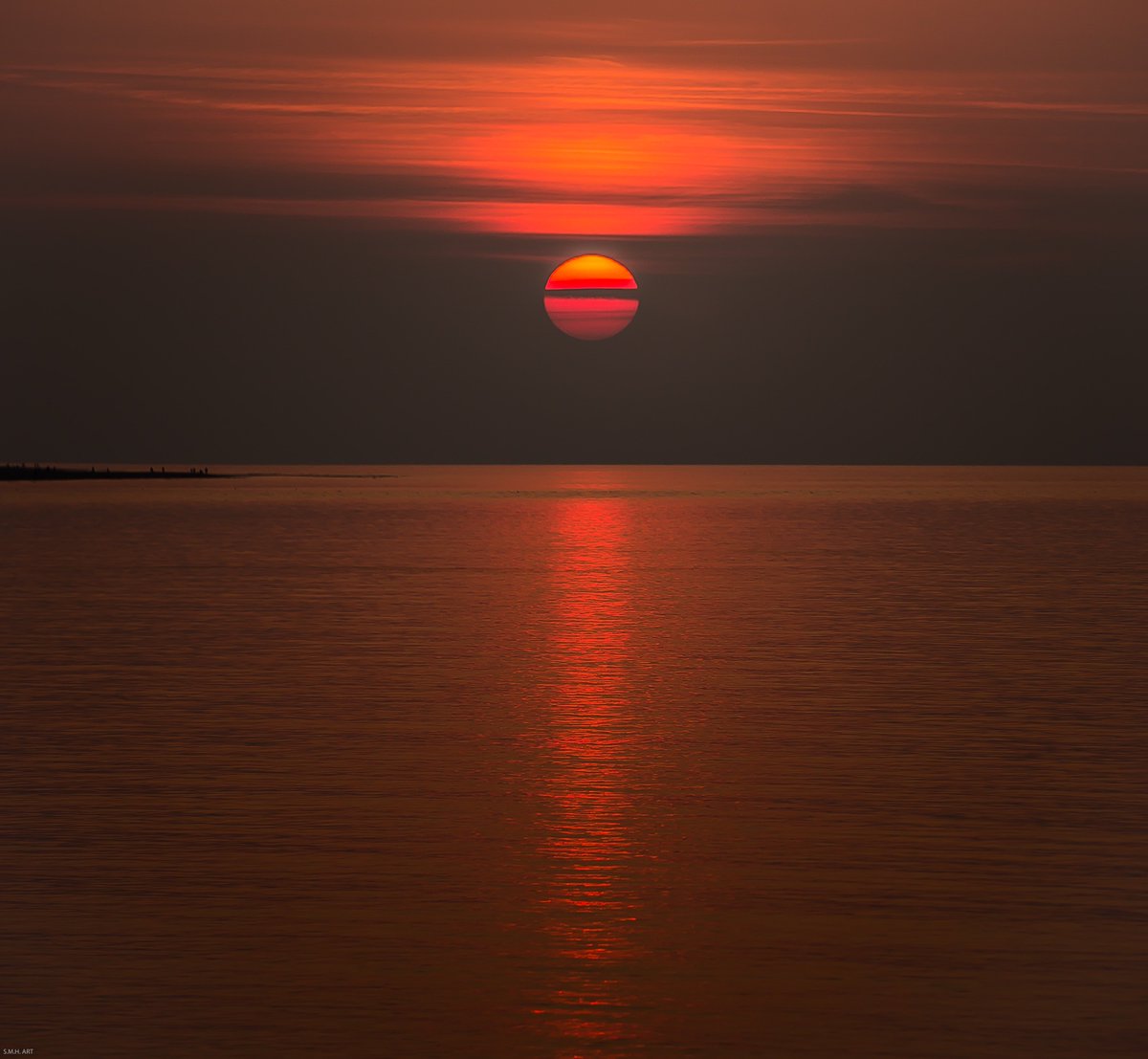Havenlust's tweet photo. Sunset One Minute Ago 🌞☀️ https://t.co/nbBEnJLwBX