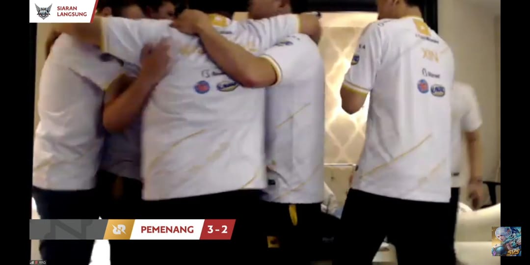 CPeristiwa's tweet photo. Congrats RRQ
#VivaRRQ https://t.co/2YeOyI9TF4