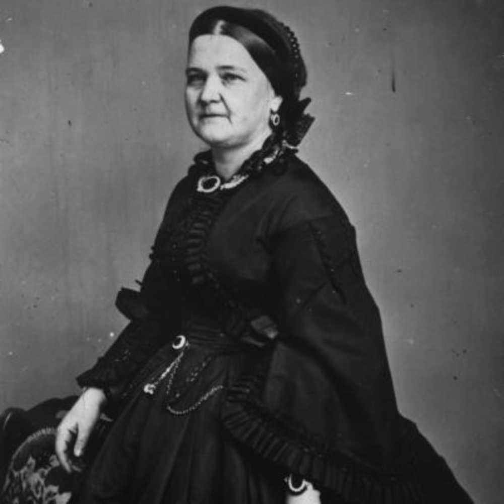 One well known case is that of Mary Todd Lincoln who, grieving the loss of her son, organized séances in the White House which were attended by her husband, President Abraham Lincoln.