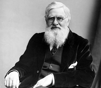 A number of scientists who investigated the phenomenon also became converts. They included chemist and physicist William Crookes, evolutionary biologist Alfred Russel Wallace and physicist Sir Oliver Lodge.