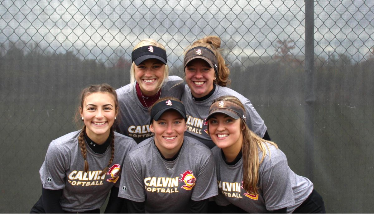 CalvinSoftball's tweet photo. Yesterday we wrapped up 4 weeks of our fall season. It was so great to be back on the field together and we cannot wait for the spring season to arrive!  In addition, five of our seniors finished their final fall season in style. What a group! 🥎👏#csb #Team46 https://t.co/q2xpq1DuU4