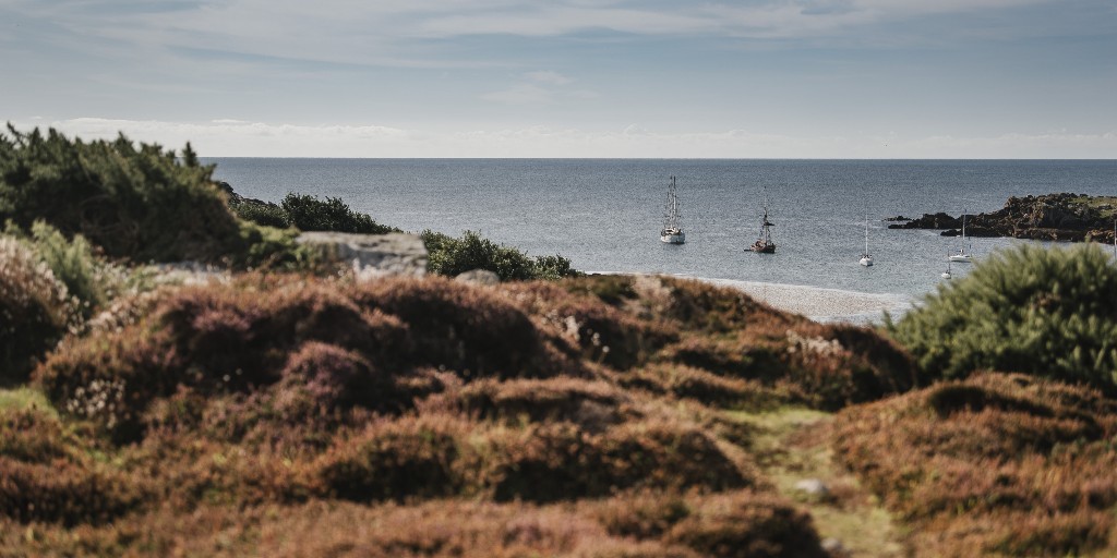 IOSTravel's tweet photo. There’s lots of secret spots waiting to be discovered on the Isles of Scilly… hands up who knows where this is?

#connectScilly #UKTravel #TravelScilly
https://t.co/6gTkbOXKuM https://t.co/0EM19bWDpt