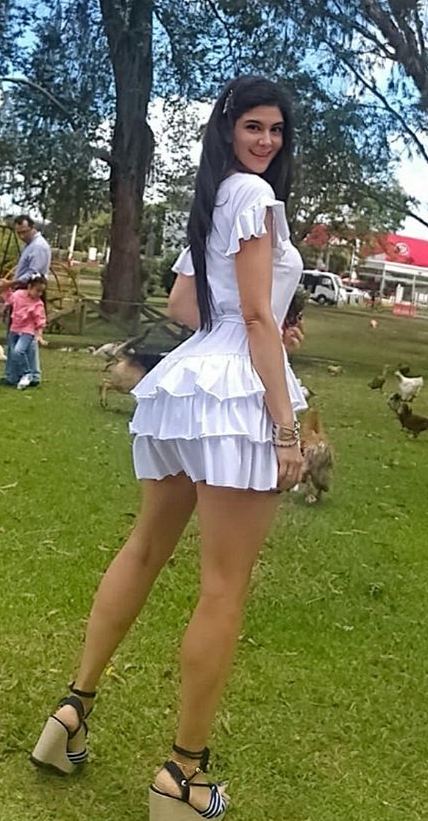 Hot2020Hot's tweet photo. @Hot2020Hot #Colegialascogiendo #ColegialaCaliente #ColegialasBonitas #teen #teenager #teenhot https://t.co/WLL3IiZMu5