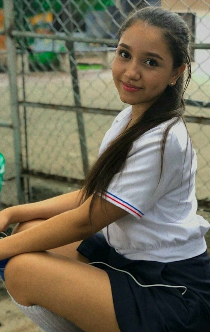 Hot2020Hot's tweet photo. @Hot2020Hot #Colegialascogiendo #ColegialaCaliente #ColegialasBonitas #teen #teenager #teenhot https://t.co/n4oPBAiIFL