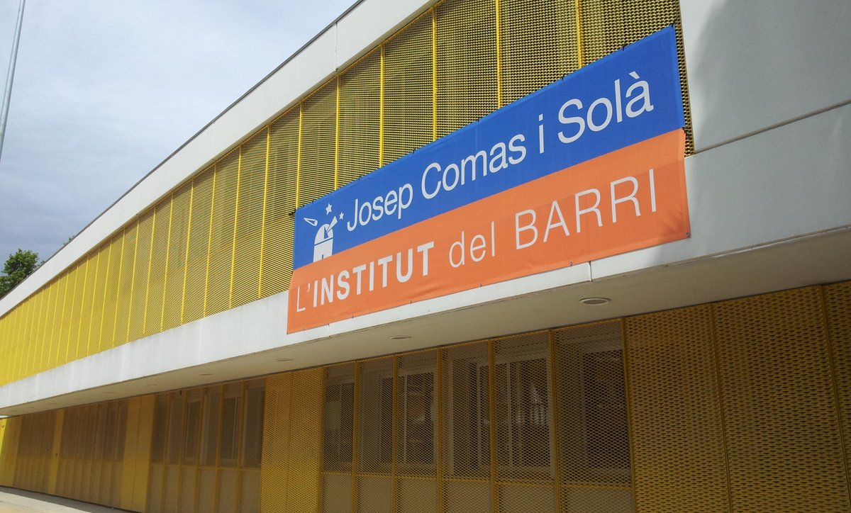 fmximenez's tweet photo. L'INS Josep Comas i Solà. La millor educació, al teu abast. #comp2pdm https://t.co/MAXVsQ9vTq