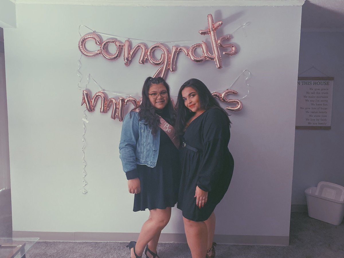 JuliaaMilone's tweet photo. Brb gotta go do maid of honor tings https://t.co/hP4SbvzgQv