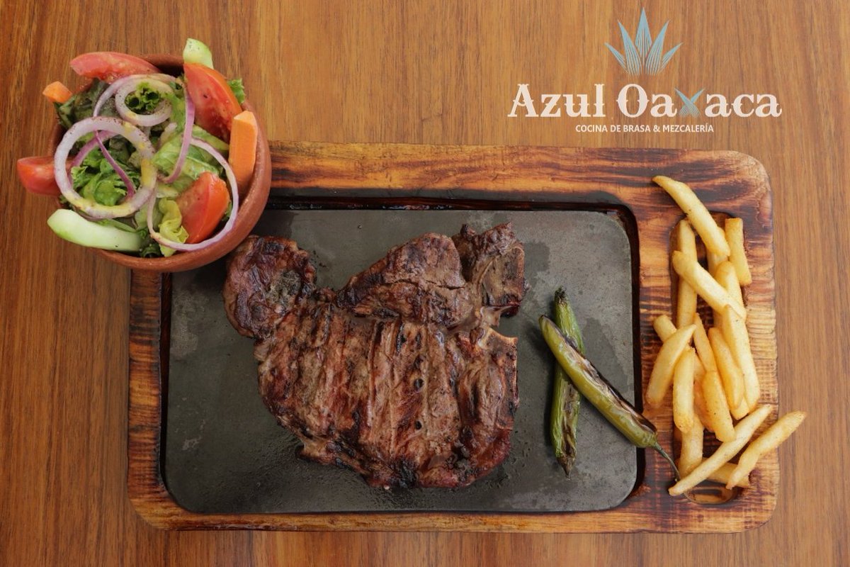 AzulCieloOaxaca's tweet photo. Un buen corte es todo lo que necesitas hoy 😉
Suave, jugoso y perfecto para acompañar con una cerveza.
No olvides reservar al 9511599309 📞
#CortesPrime #ViveLaExperienciaAzul https://t.co/lDTlwpBiuH