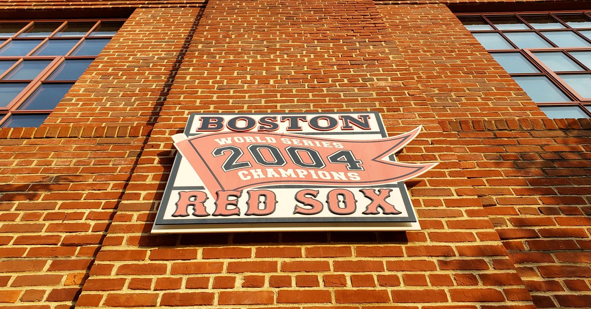 OnlyInBOS's tweet photo. The Boston Red Sox stunned the New York Yankees to reach the World Series, the greatest comeback in MLB history, sixteen years ago today.

The Red Sox became the first team in MLB history to come back from a 0–3 deficit to win a seven-game series.

❤ https://t.co/7vtoGb4rtd