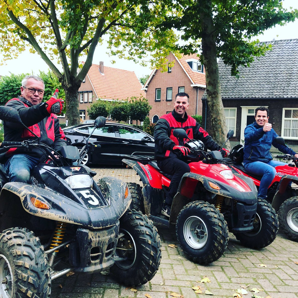 Goeie heisessie achter de rug!

#inspiratie #heisessie #vader #broer #duimomhoog