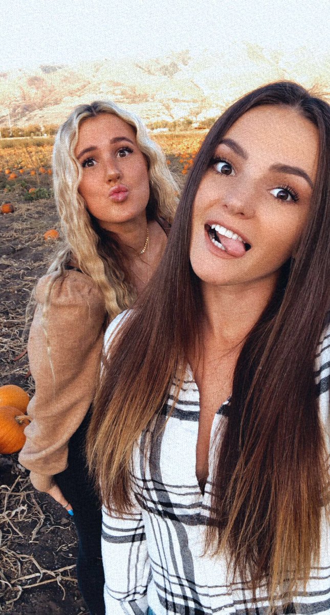 happy halloween you filthy witches🎃 👻