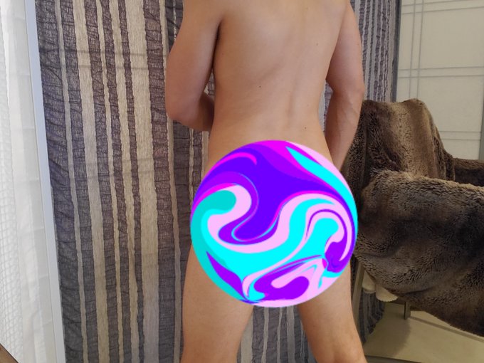 You wouldn't even know what to do with it ?
?
Follow me on Onlyfans for the uncensored pictures and videos