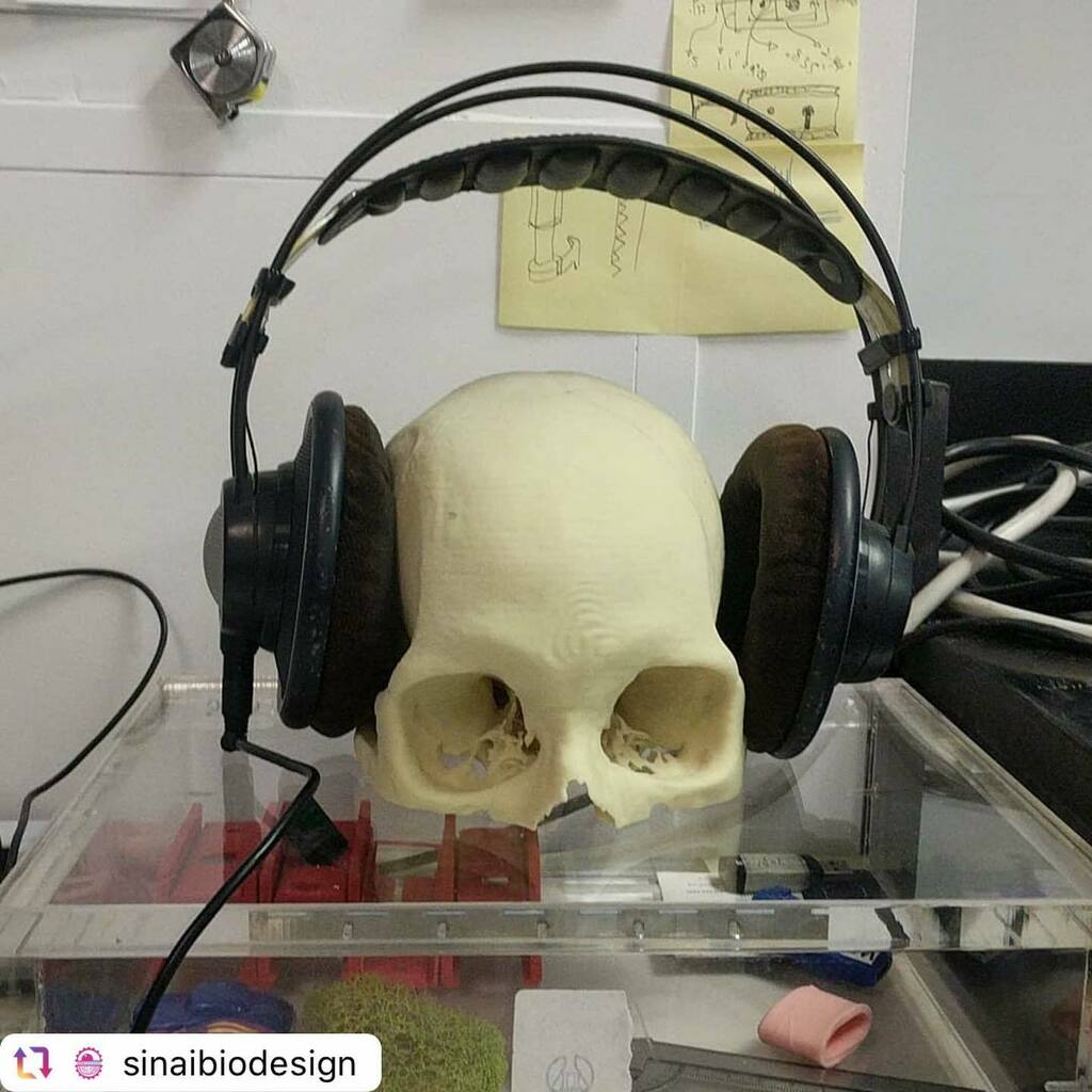 3dheals's tweet image. #Repost @sinaibiodesign 
.
Even our patient seprcific medical models love a good tune. 🎧💀🎶
#sinaibiodesign #medicalmodeling #3dprinting #akg #MountSinaihospital #icahnschoolofmedicine #biodesign #medicaldesign #industrialdesign