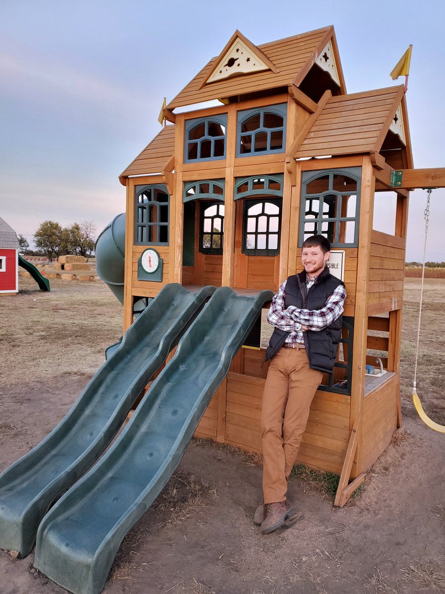 I can't believe I'm 22 and just bought my first house.  Always follow your dreams. #NeverGiveUp