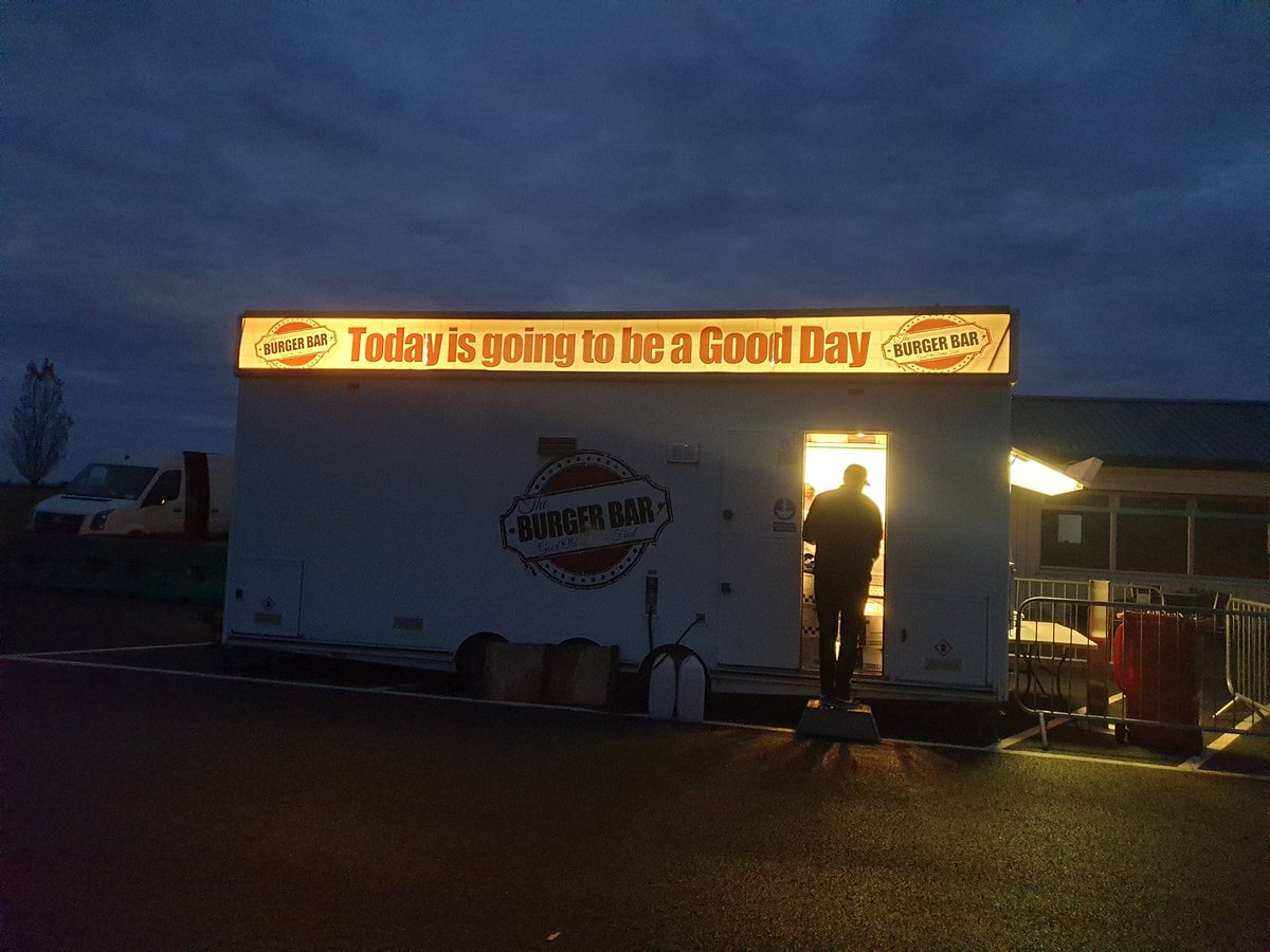 riz_one's tweet photo. Hope you had a good day; was working at Bedford Autodrome #eventsblog https://t.co/UXld7u7STx