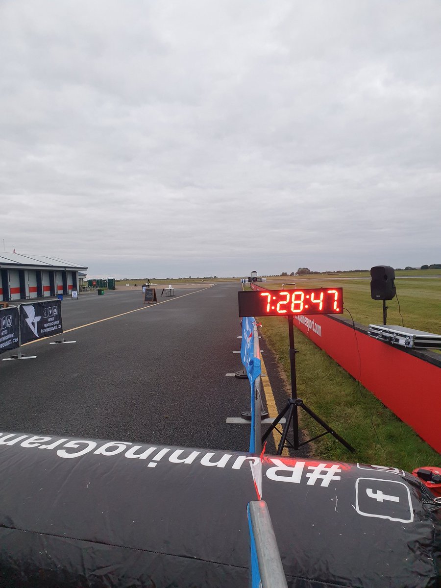 riz_one's tweet photo. Hope you had a good day; was working at Bedford Autodrome #eventsblog https://t.co/UXld7u7STx
